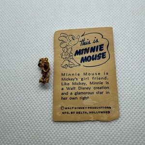 Vintage Walt Disney 10k Gold MINNIE MOUSE Charm On Original 1960's Card 2.11g